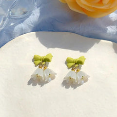 Brinco de Pressão Infantil  Branco e Verde de Flor Para festa ao Ar Livre Lica