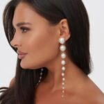 brinco de perolas longo fino dd