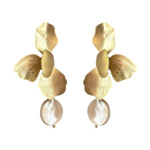 Brinco de Pétala Dourada e Pérola Elegante Para Festa ao Ar Livre