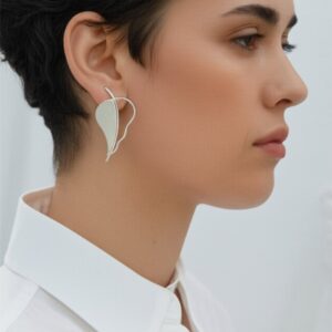 Brinco de Pressão De Folha Prata Vazado Moderno 