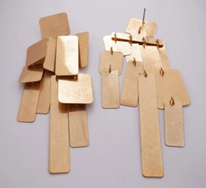 Maxi Brinco Dourado Multiplacas Retangulares Extravagante 