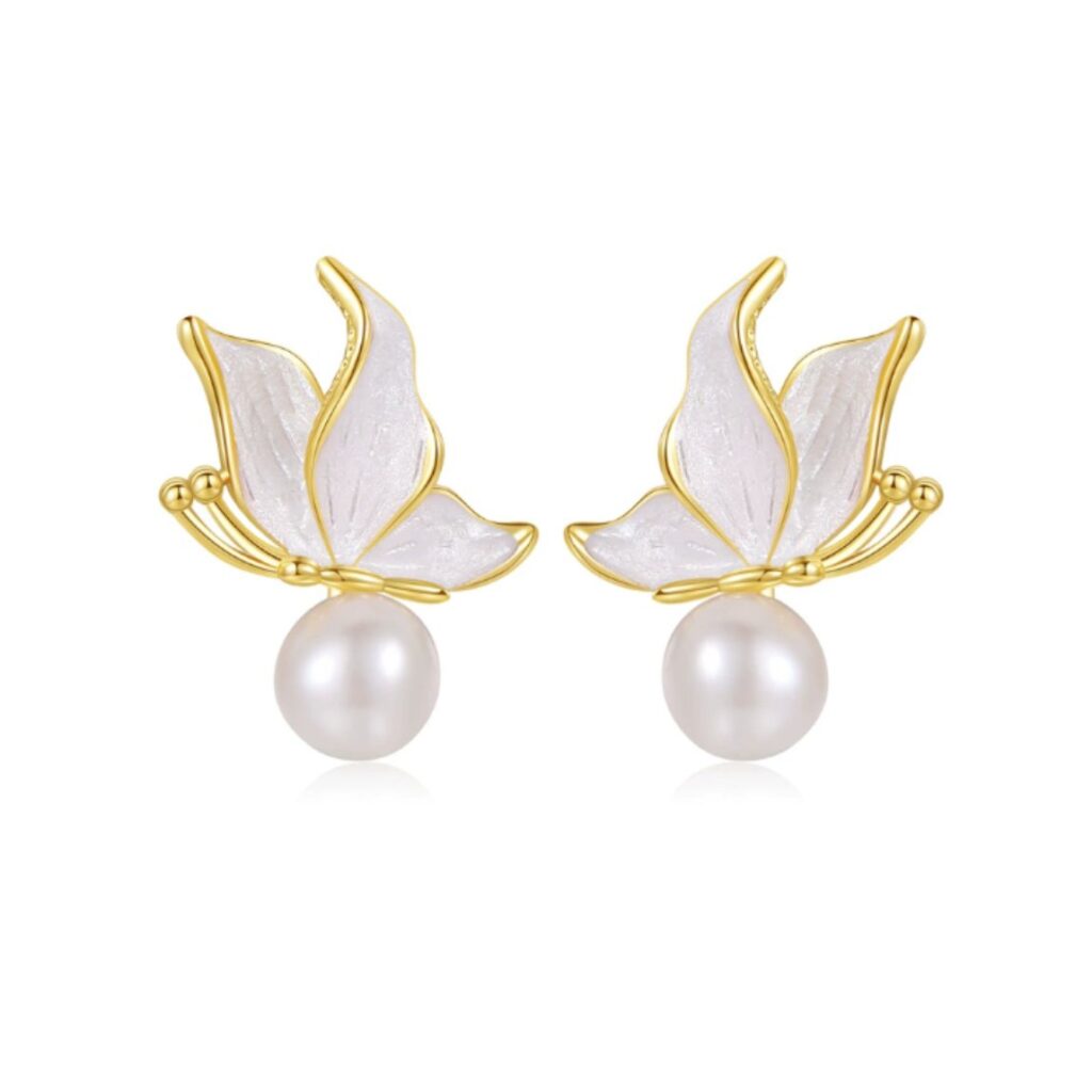 Brinco delicado com pérola de borboleta elegante para festas