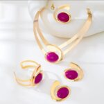 Conjunto de Joia com Pedra Fucsia hh