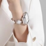 Pulseira para Apple Watch de trevo preto cravejada de cristais d