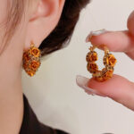 brinco laranja delicado de festa argola de flore hhgs