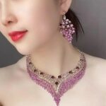 brinco roxo e rosa de festa grande com colar formatura uu