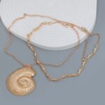 colar de caracol dourad do