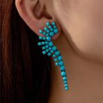 brinco azul com pedras cravejadas de asa longo boho chic