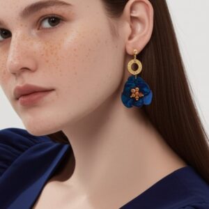 Brinco de pressão azul marinho grande de flor de festa ao ar livre