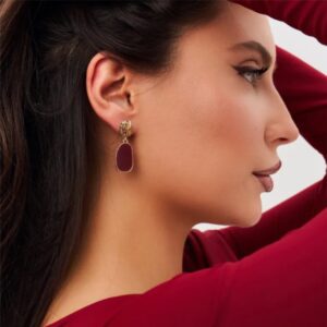 Brinco de pressão marsala e dourado minimalista elegante