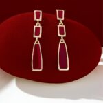 brinco de pressao marsala e dourado longo elegante retangular fddeer