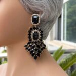 brinco de pressao preto de festa grande de cristais bbf