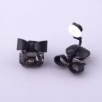 brinco de pressão preto delicado de festa pequeno infantil g