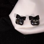 brinco de pressão preto delicado de festa pequeno infantil gdgddssdfddfgg