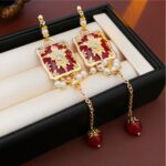 brinco dourado com pedra marsala quadrado longo vintage fd