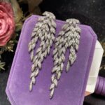 brinco prata de festa luxuoso de zirconias ramo de folhas deffeffe