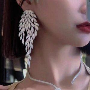 Brinco prata de festa luxuoso de zircônias ramo de folhas