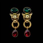 brinco verde e marsala de festa tigre dourado d