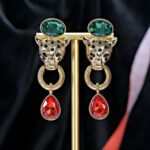 brinco verde e marsala de festa tigre dourado ffd