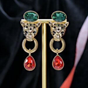 Brinco verde e marsala de festa tigre dourado