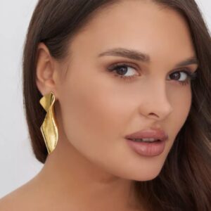 Maxi Brinco Dourado de Metal Moderno Dobrado